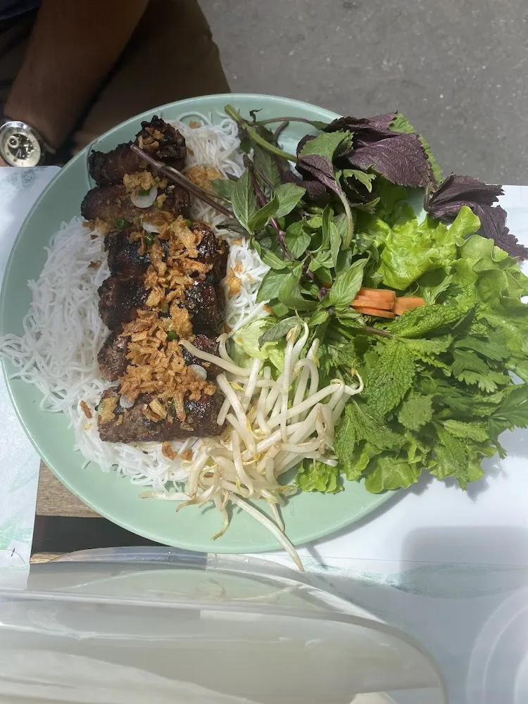 Brochettes de Bœuf À la Citronnelle